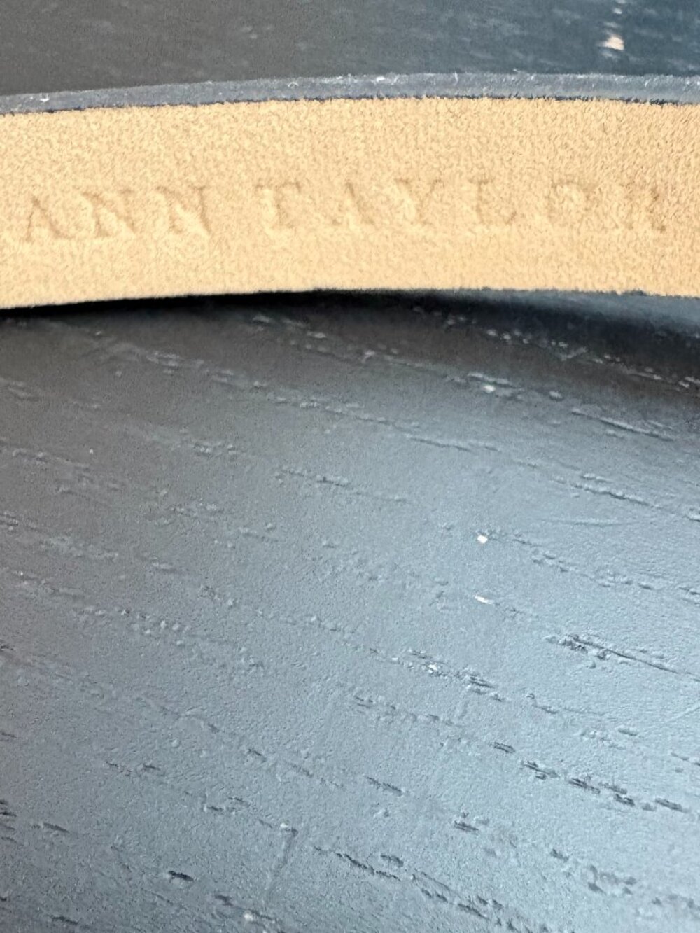 Ann Taylor Skinny Genuine Leather Spotted Belt Size S - Picture 8 of 11